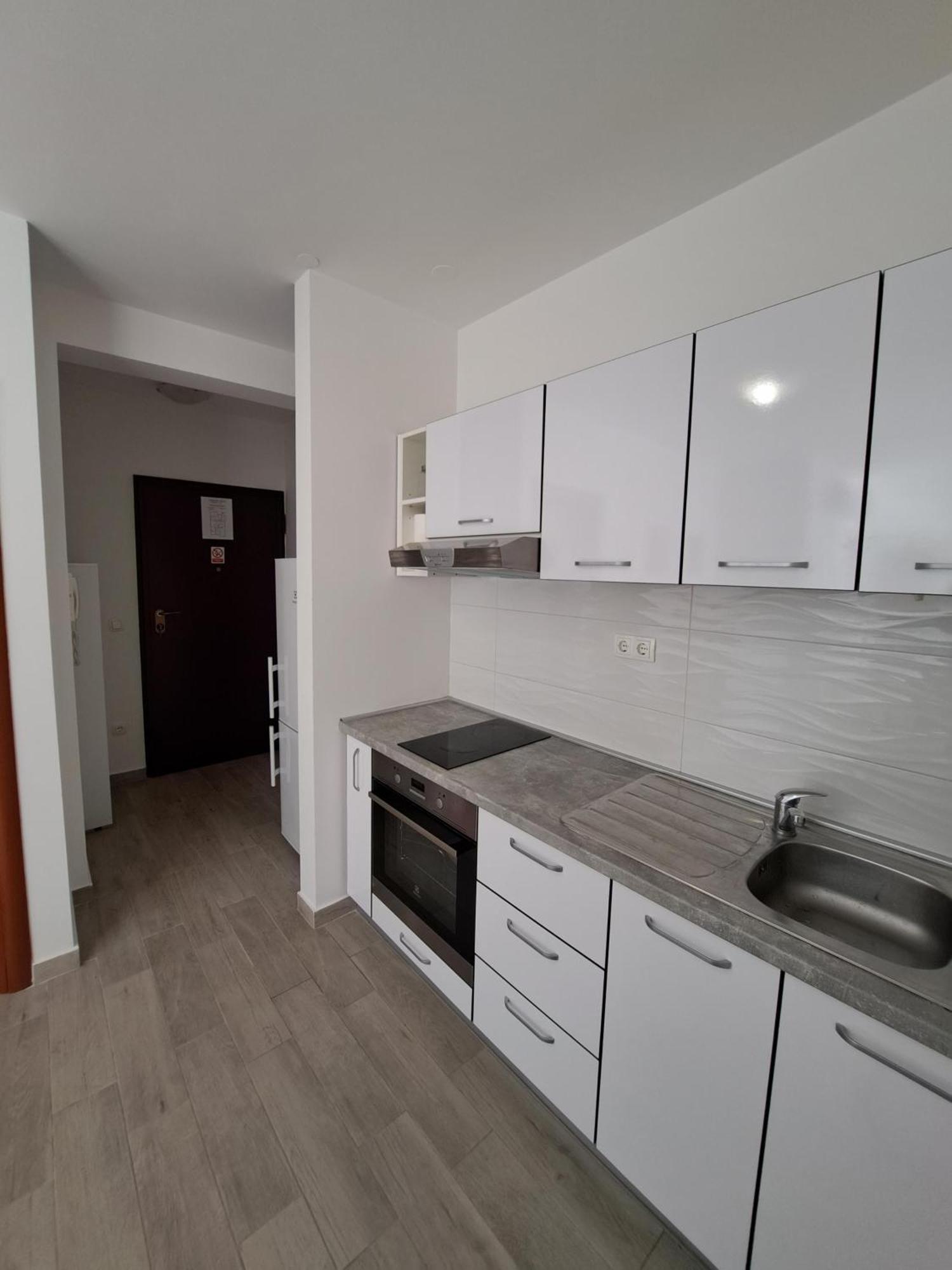 Apartment Charlie Komarna Esterno foto